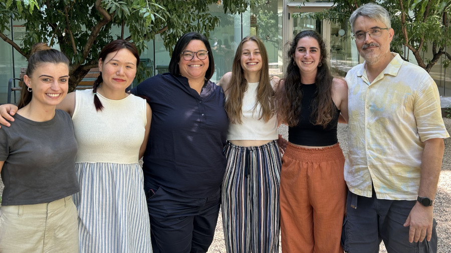  The research team at the UAB. 
